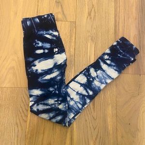 Athletic/athleisure leggings